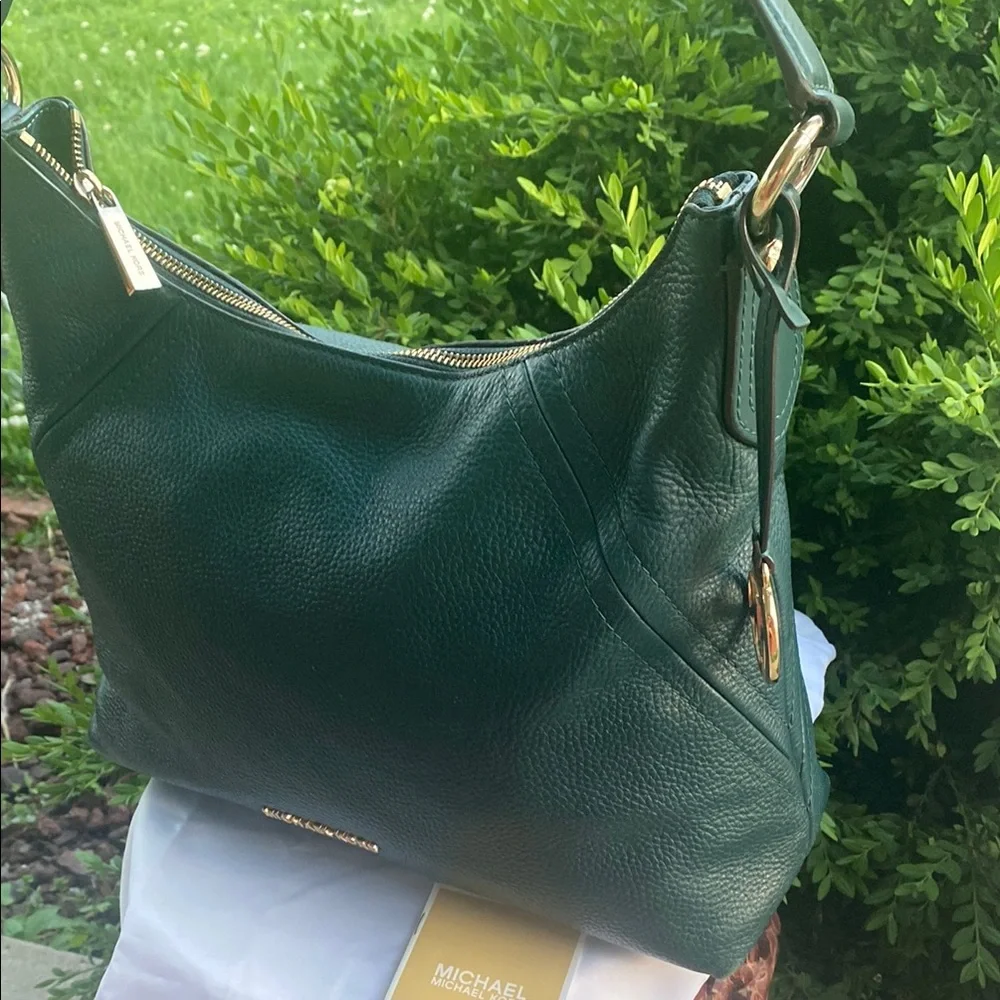 💚💚Michael Kors gorgeous Sienna 🍏🍏💚convertible shoulder bag - Picture 5 of 17